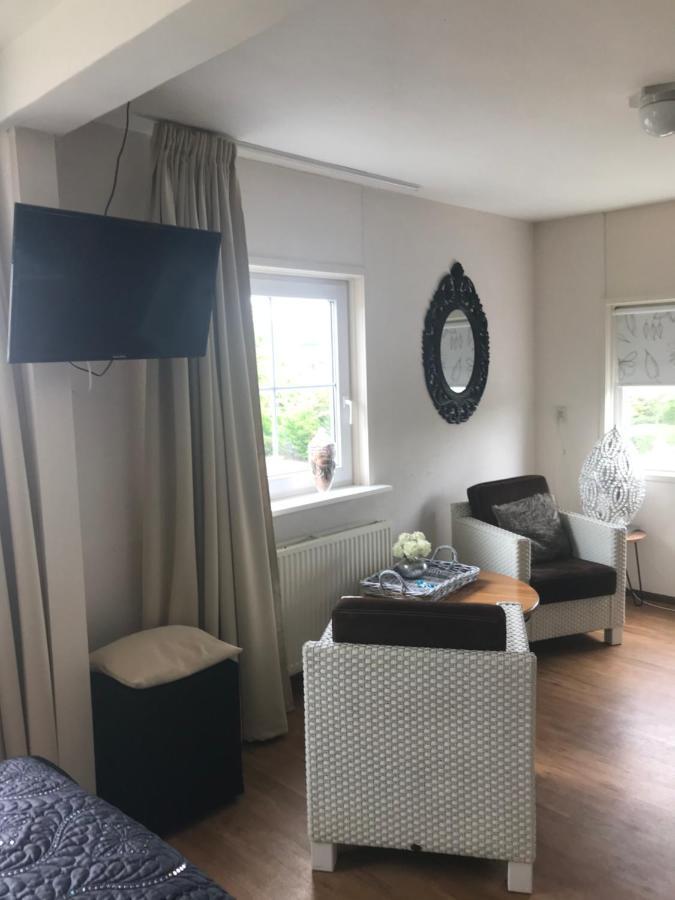 Ludana Bed & Breakfast Де Коох Екстериор снимка